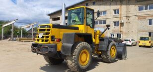 Komatsu WA 270 cargadora de ruedas