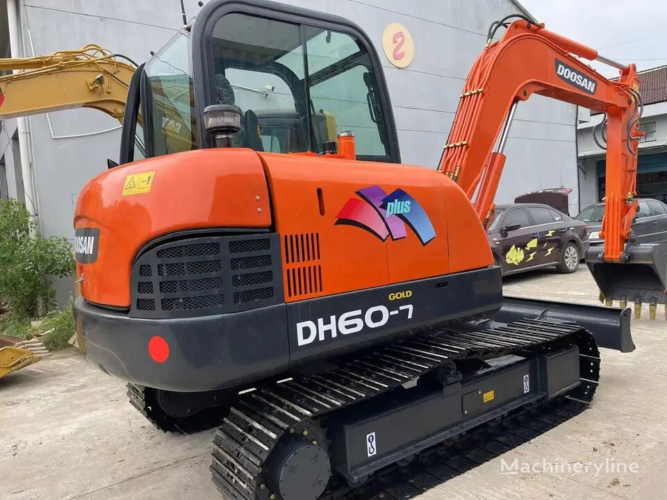 Doosan DH60 miniexcavadora