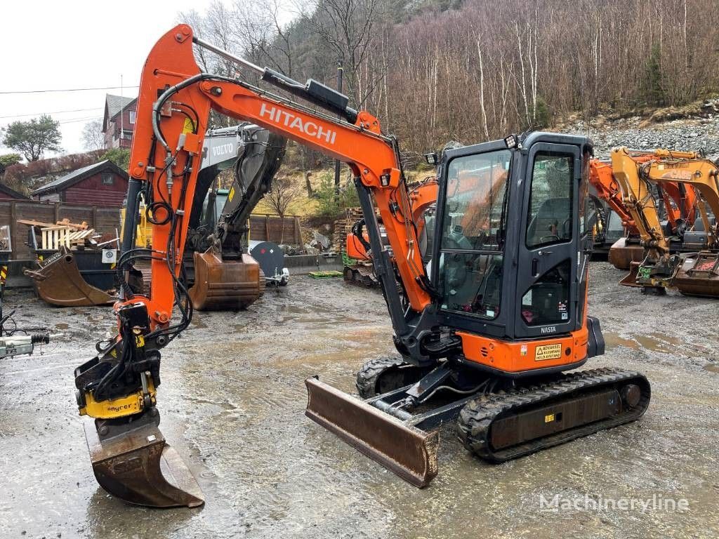 Hitachi ZX 38 U-5 A miniexcavadora