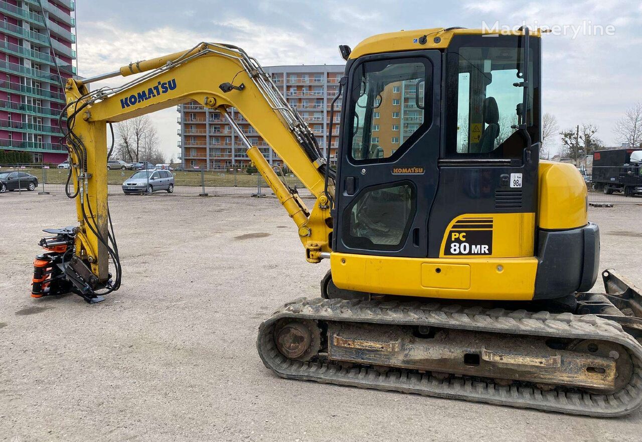 Komatsu PC80MR miniexcavadora