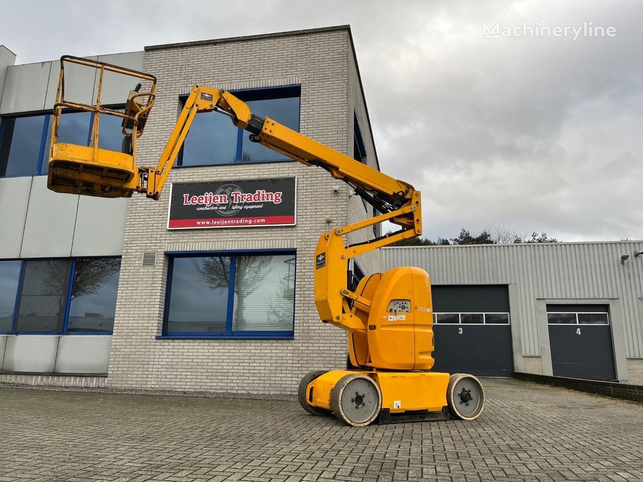 Manitou 120AETJ plataforma articulada