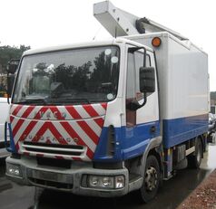 IVECO Eurocargo 90E17 plataforma sobre camión