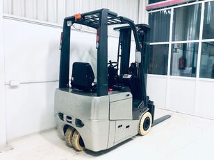 NISSAN S1N1L15Q carretilla elevadora de 3 ruedas