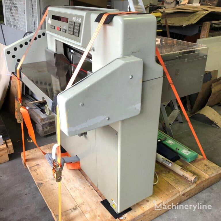 Polar 58 EM máquina cortadora de papel
