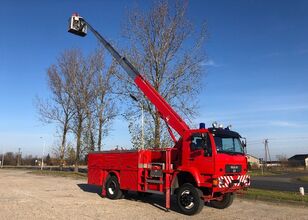 MAN Strazacki plataforma de bomberos